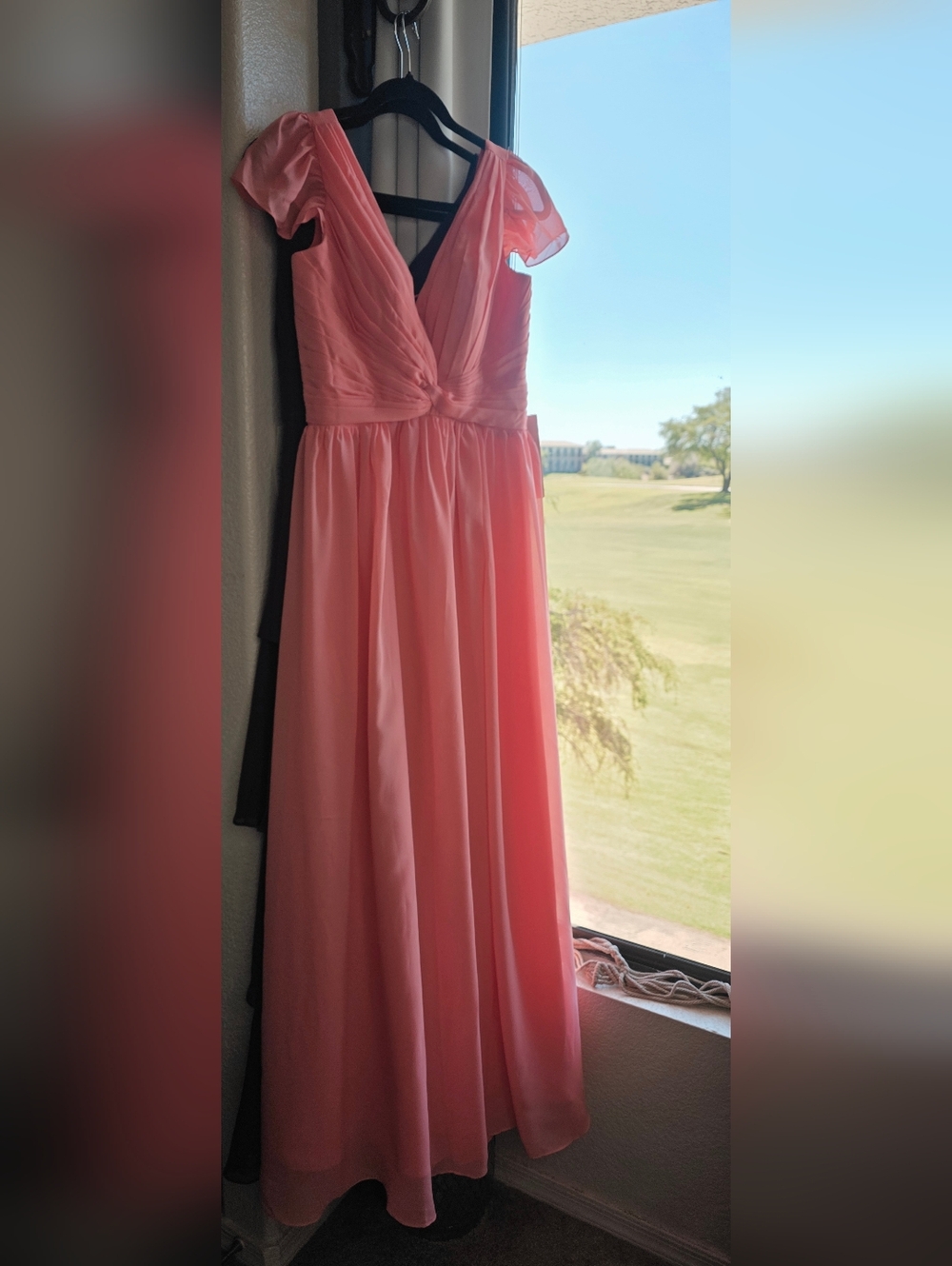 Coral V-Neck Chiffon Maxi Gown Dress with Cap Flutter Sleeves Pockets Size 8